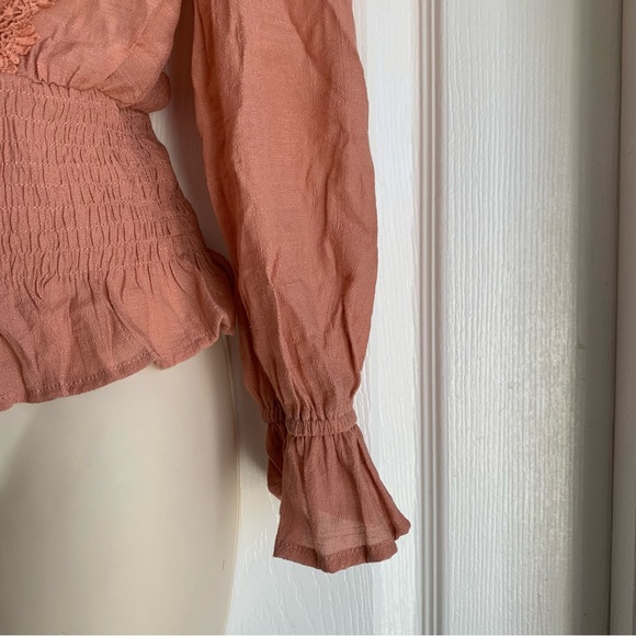 Long Sleeve Victorian Style Crochet Design Top - Picture 4 of 6